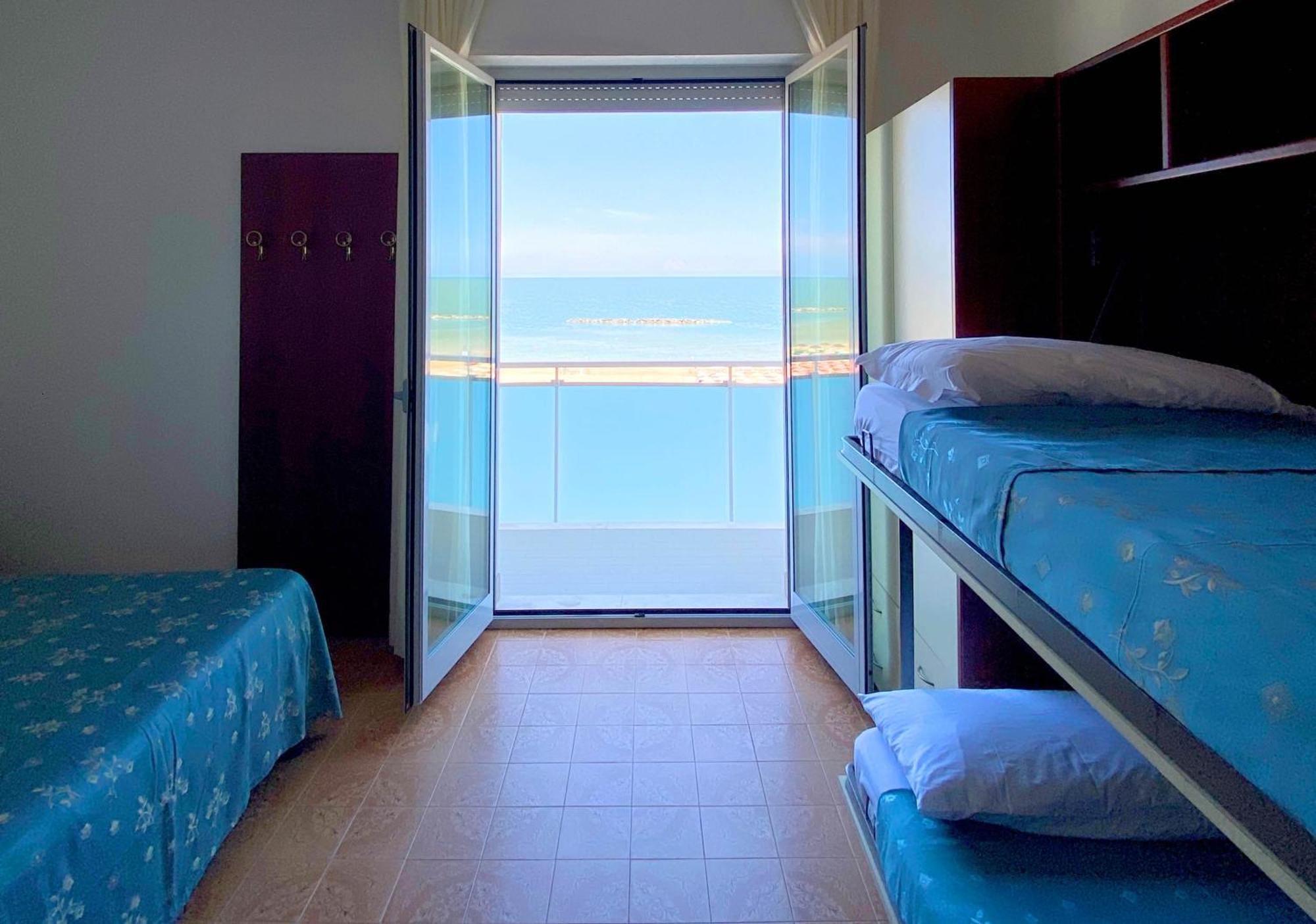 Hotel Sayonara Senigallia Exterior photo