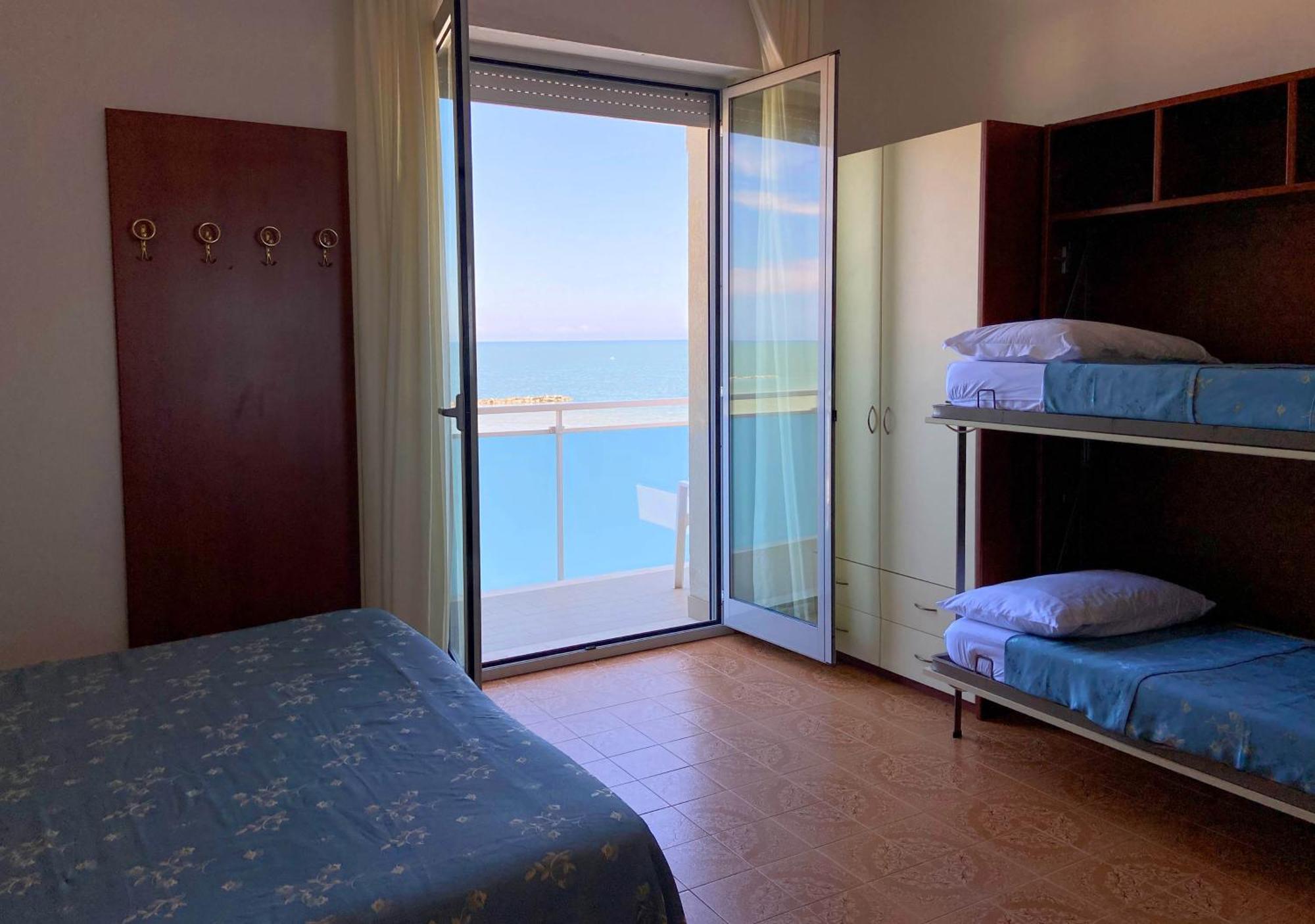 Hotel Sayonara Senigallia Exterior photo